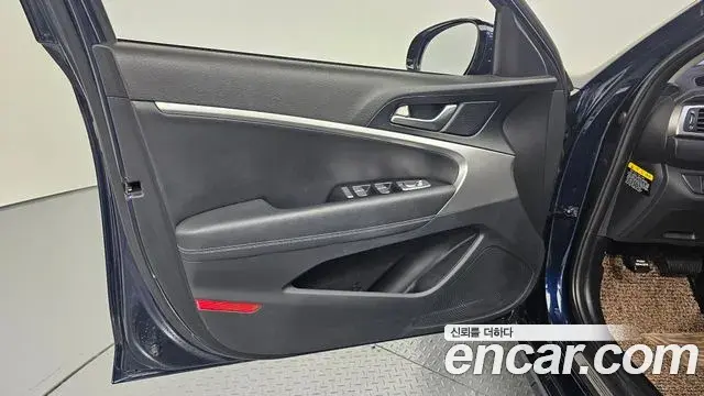 Genesis G70 2018 — Şəkil 23/32