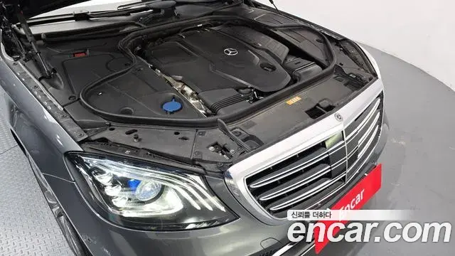 Mercedes-Benz S-Class 2018 — Фото 5/20