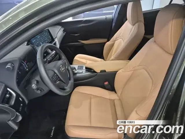 Lexus UX300h 2025 — ფოტო 5/19
