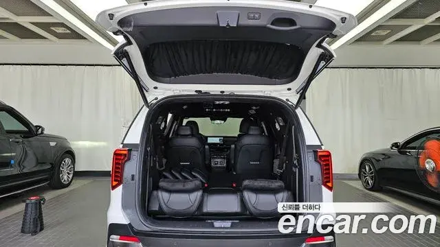 Kia Carnival 2025 — ფოტო 11/39