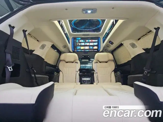 Kia Carnival 2025 — Şəkil 25/31