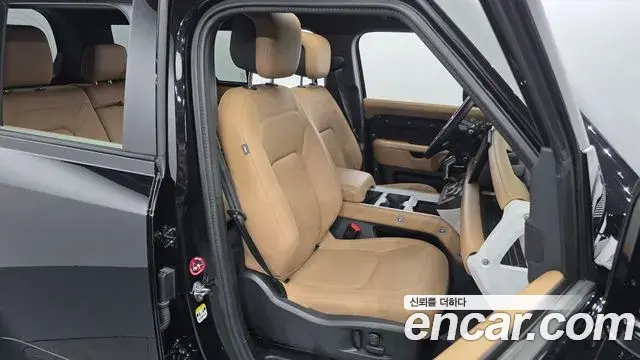 Land Rover Defender 2025 — Фото 11/20