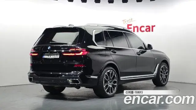 BMW X7 2025 — Фото 2/20