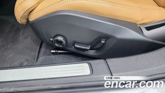 Volvo V60 Cross Country 2025 — ფოტო 16/36