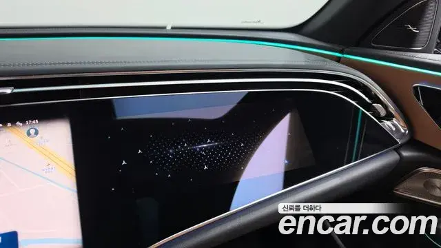 Mercedes-Benz E-Class 2025 — Photo 15/20