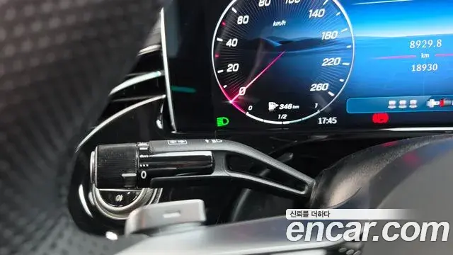 Mercedes-Benz E-Class 2025 — Photo 20/20