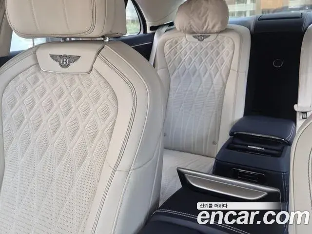 Bentley Flying Spur 2023 — Photo 16/20