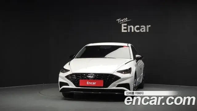 Hyundai Sonata 2021 — Photo 3/20