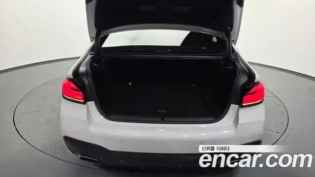 BMW 5 Series 2022 — Photo 20/20