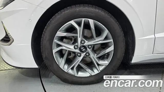 Hyundai Sonata 2019 — Фото 5/20