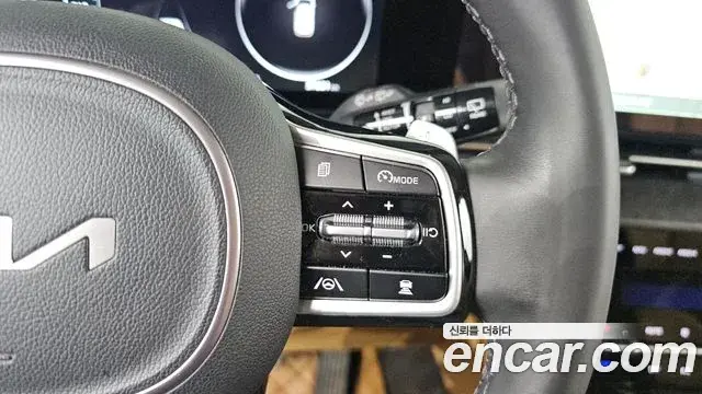 Kia Carnival 2022 — Фото 20/20