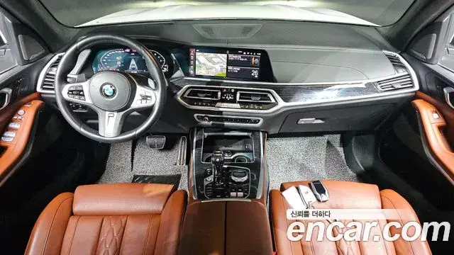 BMW X7 2022 — Photo 7/20