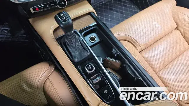 Volvo S90 2019 — Photo 24/39