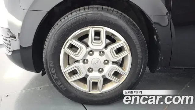 Hyundai Staria 2022 — Photo 5/20