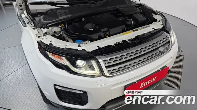 Land Rover Range Rover Evoque 2018 — Фото 6/20