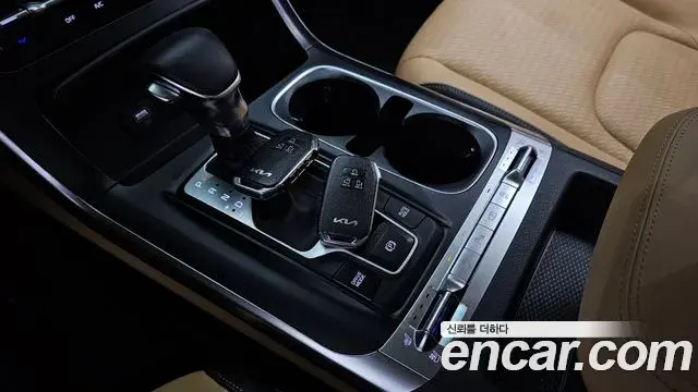 Kia Carnival 2022 — Фото 9/20