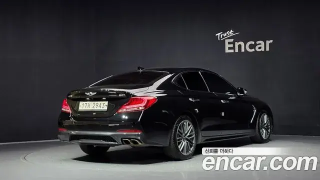 Genesis G70 2018 — Photo 10/20