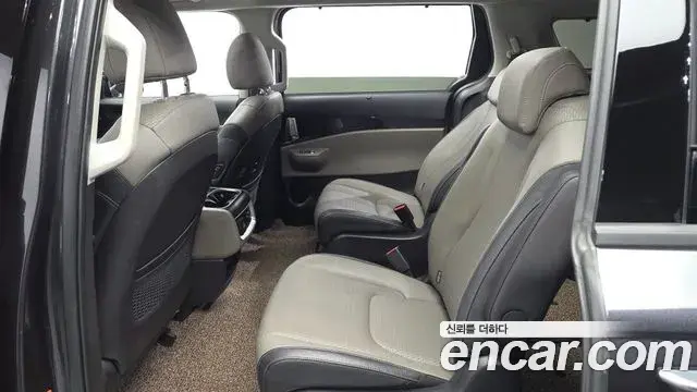 Kia Carnival 2024 — Photo 12/20