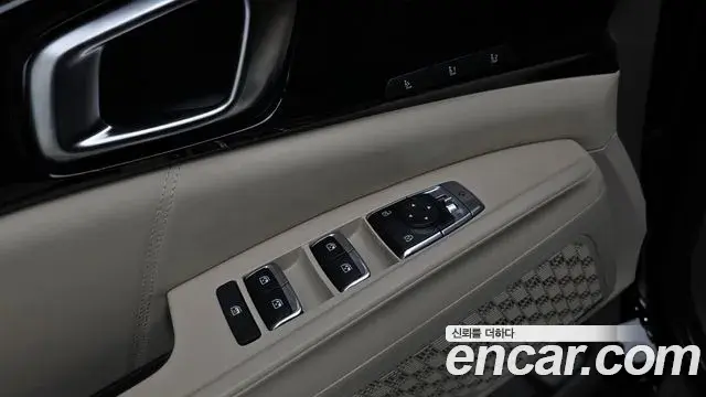 Kia Carnival 2025 — Şəkil 18/42