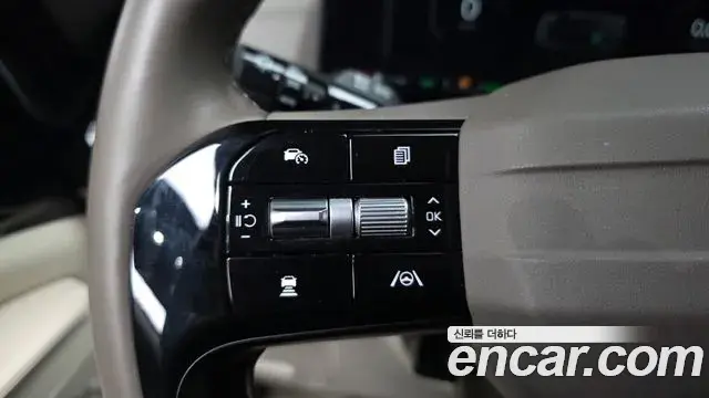 Kia Carnival 2025 — Şəkil 36/42