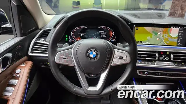 BMW X7 2022 — Фото 14/20