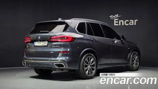 BMW X5 2021 — Photo 2/20