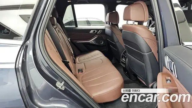 BMW X5 2021 — Photo 12/20