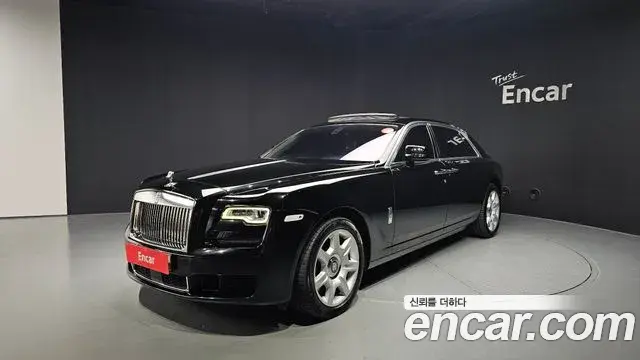 Rolls-Royce Ghost 2018 — Photo 2/20