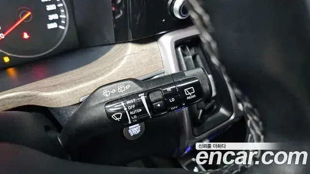 Kia Sorento 2023 — Фото 14/20