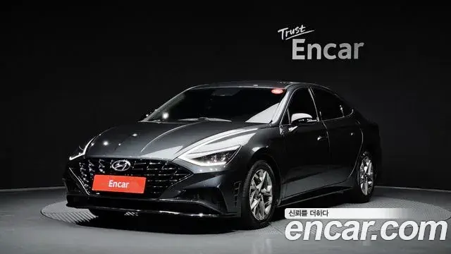 Hyundai Sonata 2021 — Фото 1/20