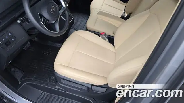 Hyundai Staria 2023 — Şəkil 17/20