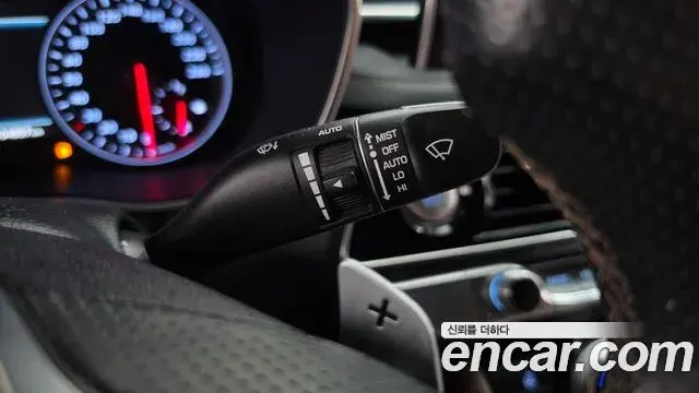 Genesis G70 2018 — ფოტო 13/33