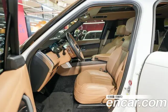 Land Rover Range Rover 2023 — Photo 6/20