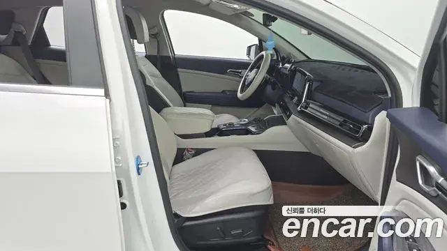 Kia Sportage 2023 — Şəkil 32/36