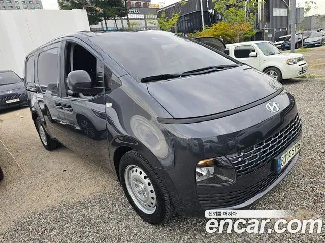 Hyundai Staria 2022 — Фото 2/20