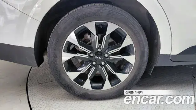 Kia Carnival 2022 — Photo 5/20