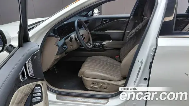 Kia K8 2022 — Photo 10/20