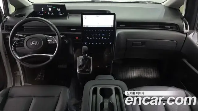 Hyundai Staria 2025 — Фото 7/20