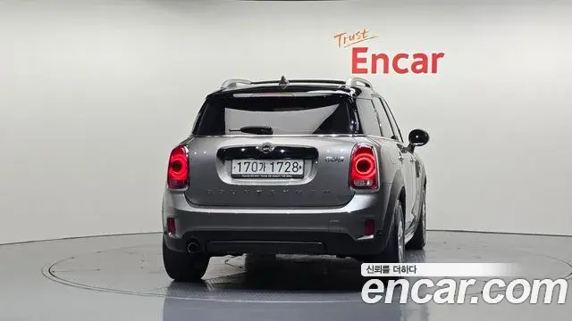 Mini Cooper Countryman 2019 — Фото 4/20