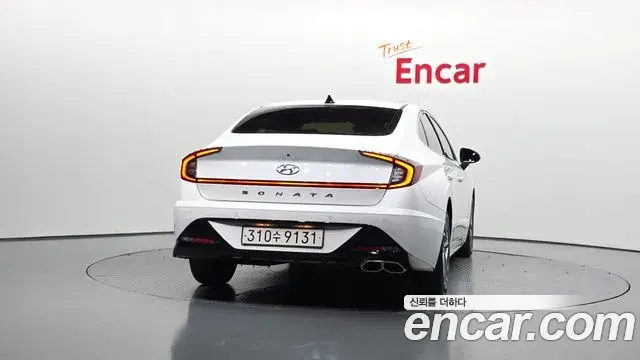 Hyundai Sonata 2021 — Фото 4/20