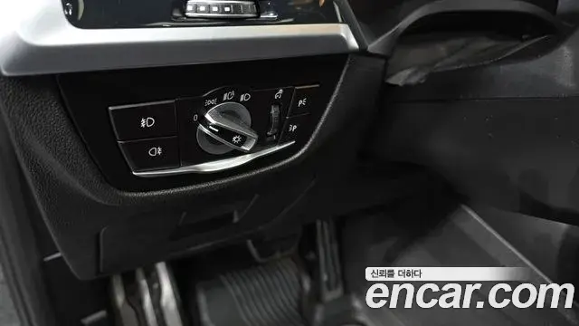 BMW X3 2021 — Photo 19/20