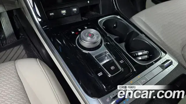Kia Carnival 2023 — Фото 9/20