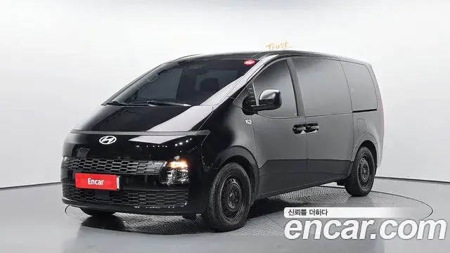 Hyundai Staria 2026 — Photo 1/20