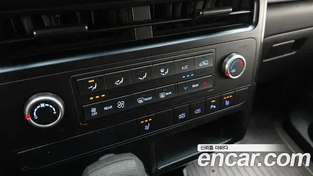 Hyundai Staria 2026 — Photo 18/20