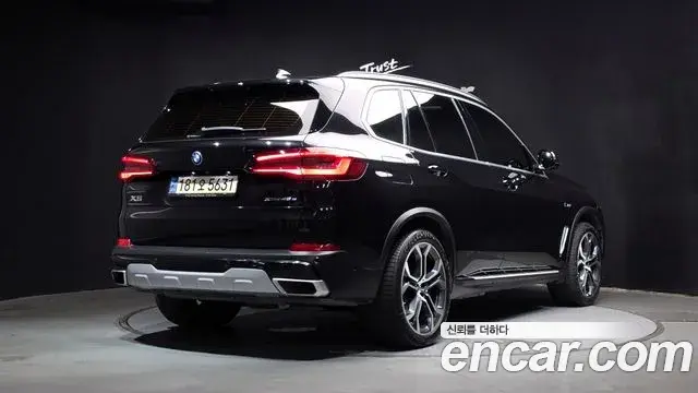 BMW X5 2021 — Photo 2/20