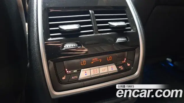 BMW X5 2021 — Photo 18/20
