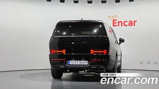 Hyundai Santa Fe 2025 — Photo 4/20