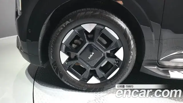 Kia Carnival 2024 — Photo 5/20