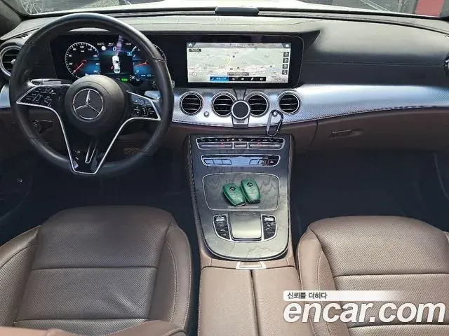 Mercedes-Benz E-Class 2021 — Фото 7/20