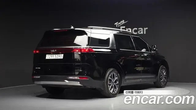 Kia Carnival 2023 — Фото 2/20